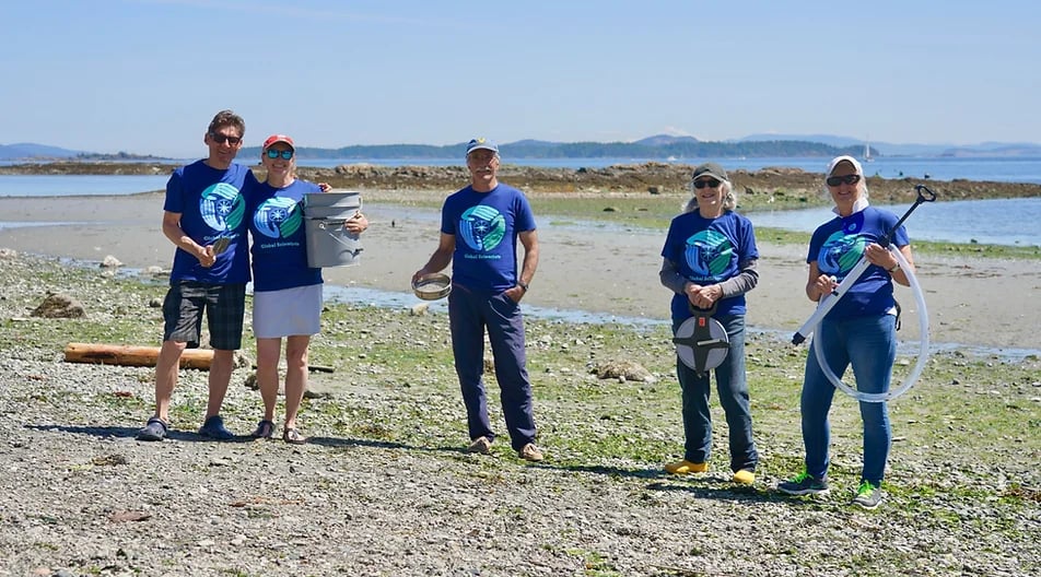 Volunteers Studying Marine Pollution